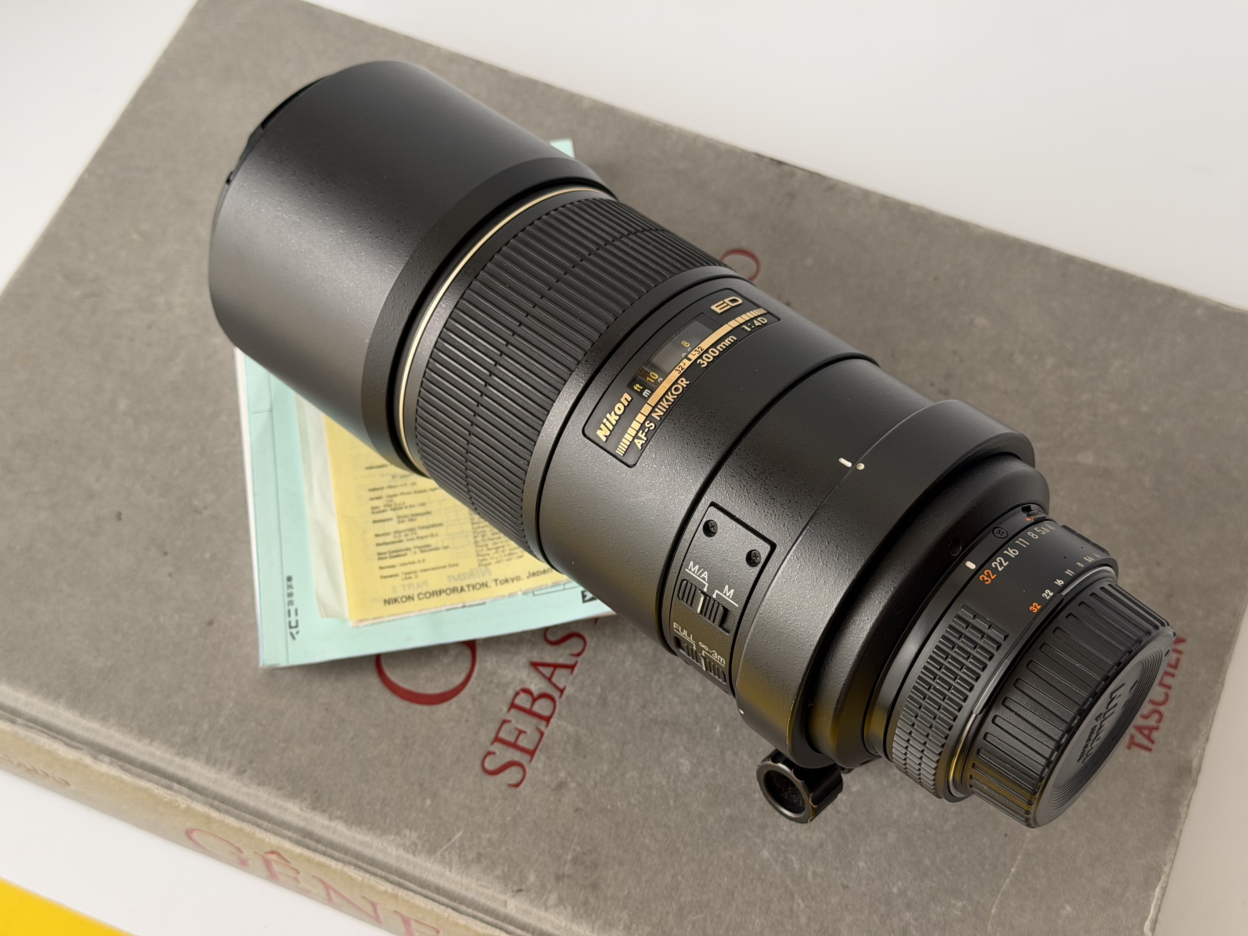 NIKKOR 300mm f/4D IF-ED